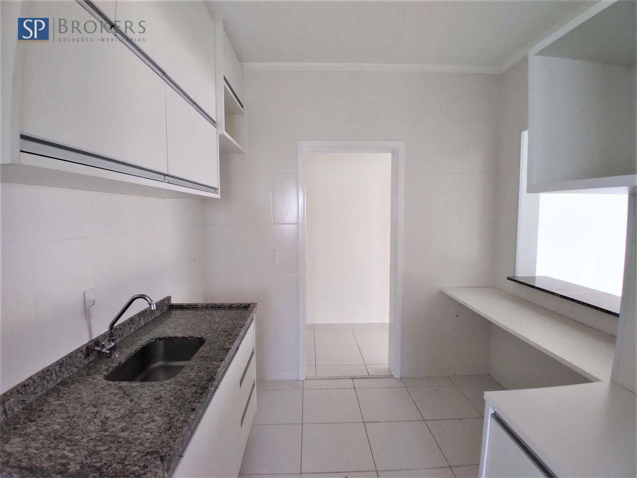 Apartamento para alugar com 2 quartos, 68m² - Foto 6