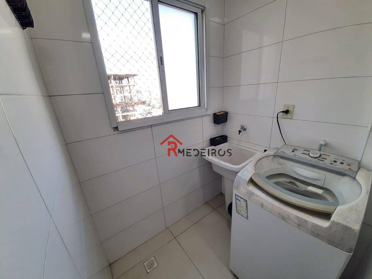 Apartamento à venda com 2 quartos, 70m² - Foto 32