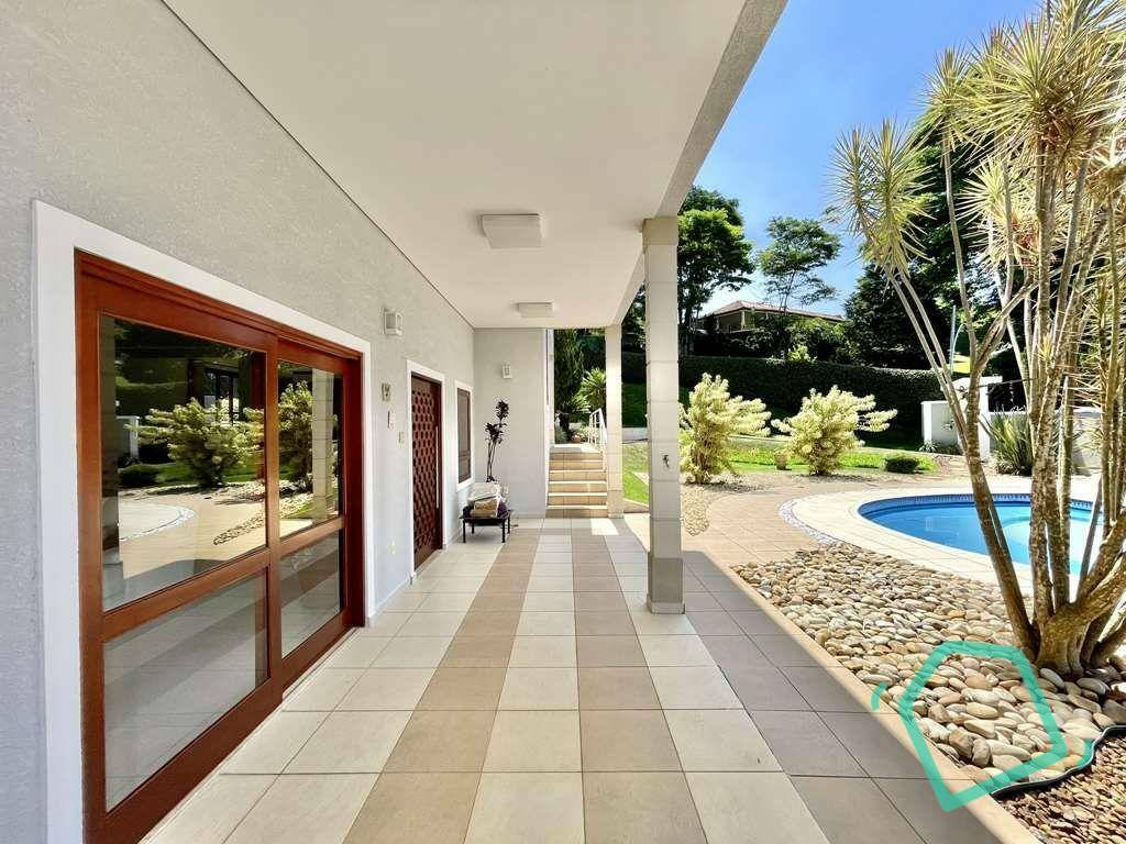 Casa de Condomínio à venda com 5 quartos, 916m² - Foto 3