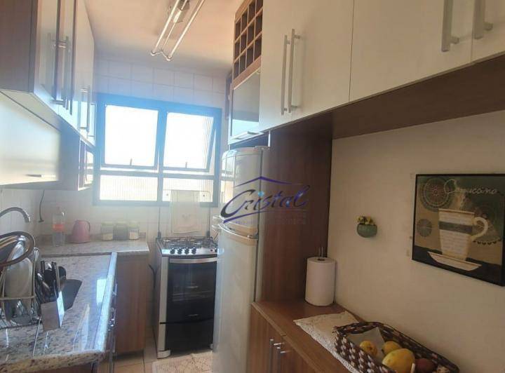 Apartamento à venda com 2 quartos, 61m² - Foto 9