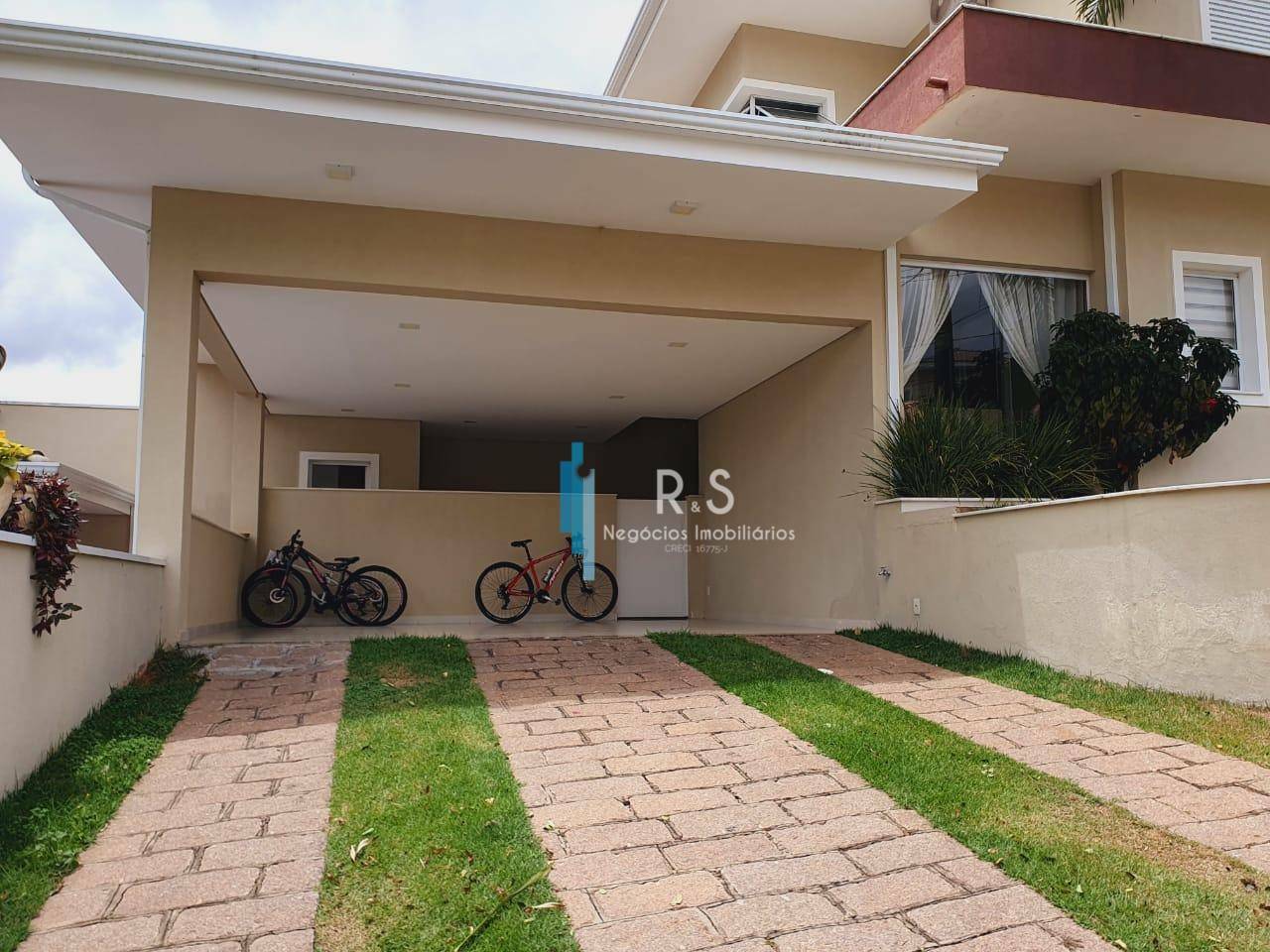 Casa de Condomínio à venda com 3 quartos, 250m² - Foto 3