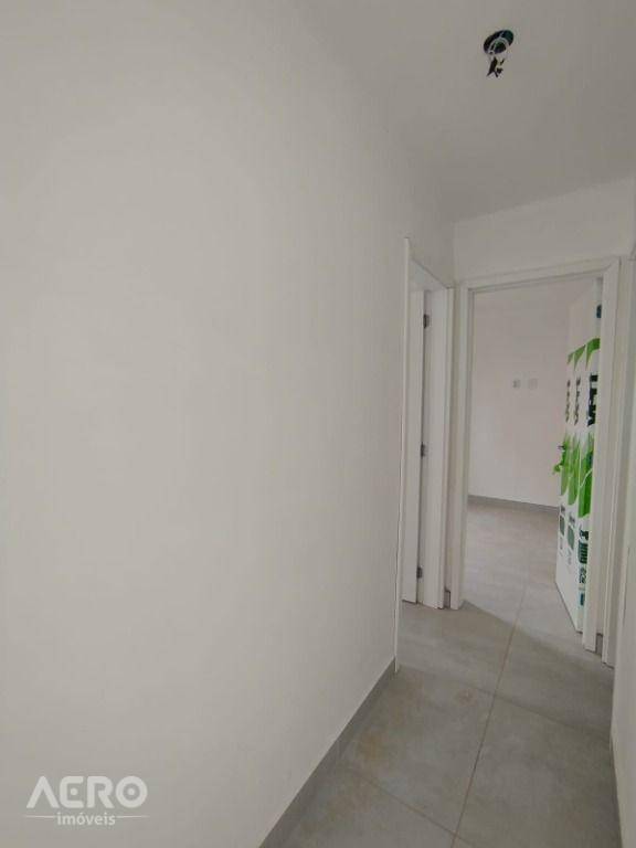 Apartamento à venda com 2 quartos, 48m² - Foto 5