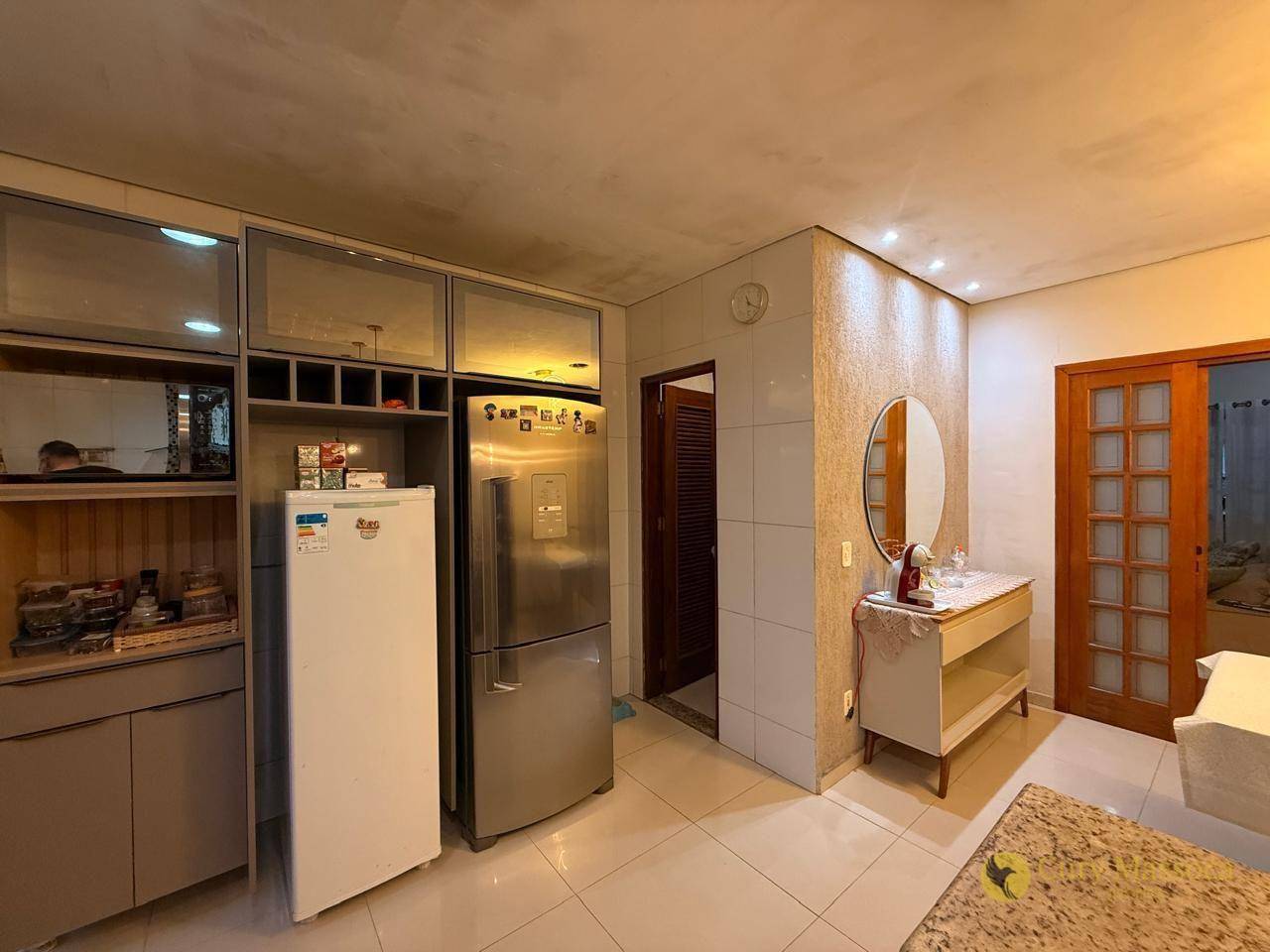 Casa à venda com 3 quartos, 180m² - Foto 17
