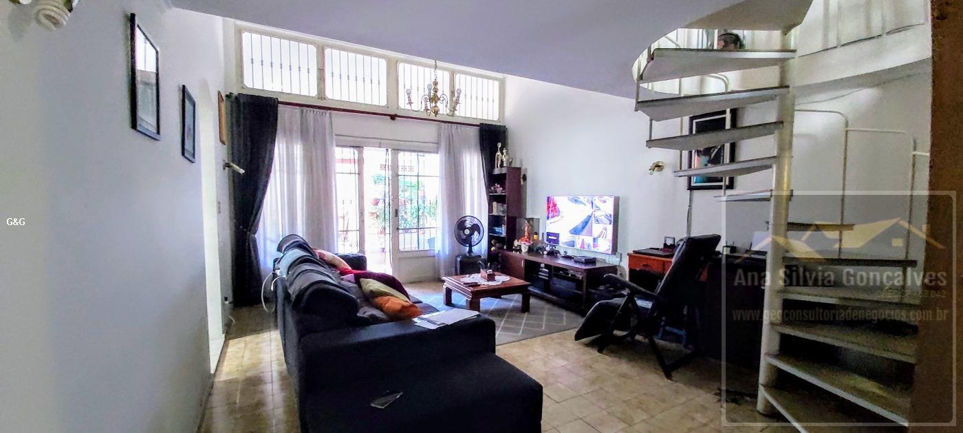 Casa à venda com 3 quartos, 177m² - Foto 4