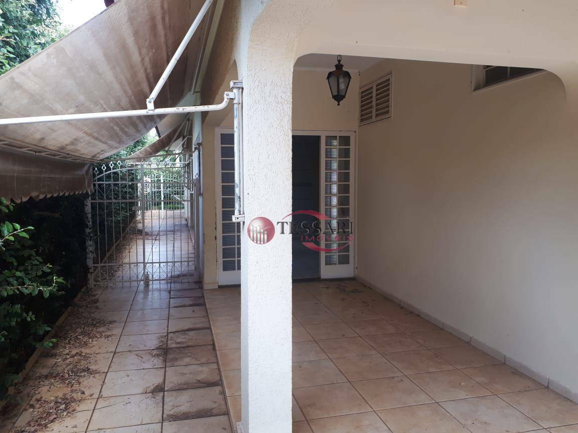 Casa à venda com 3 quartos, 380m² - Foto 13