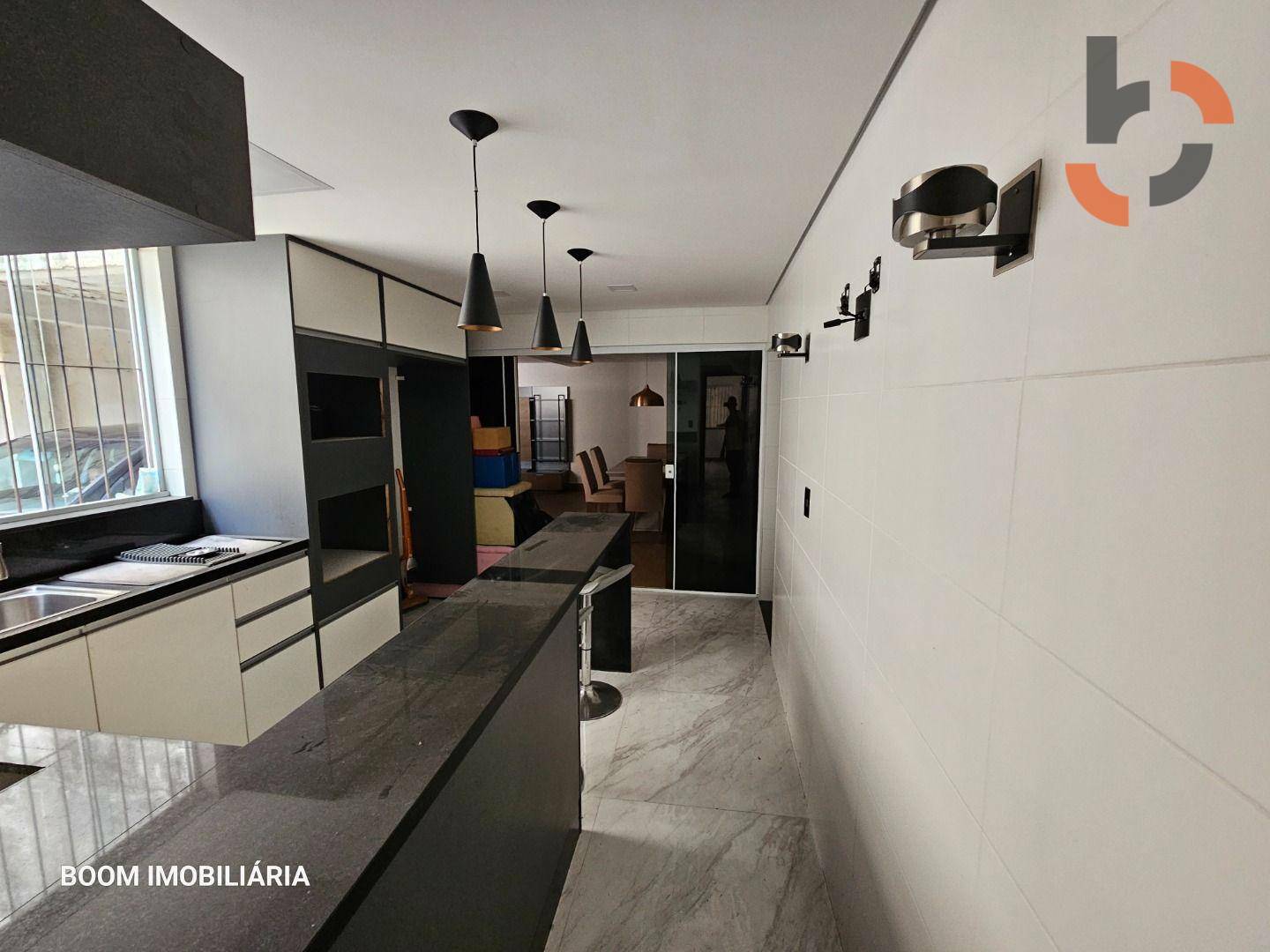 Casa à venda com 3 quartos, 255m² - Foto 10