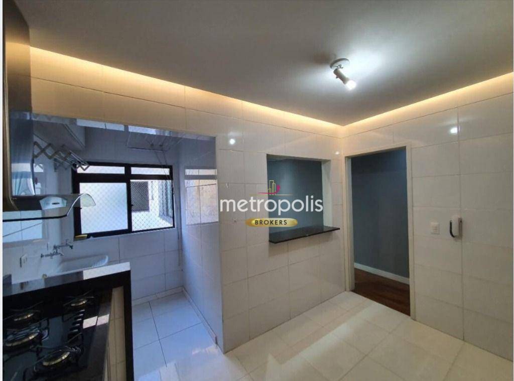 Apartamento à venda com 2 quartos, 70m² - Foto 3