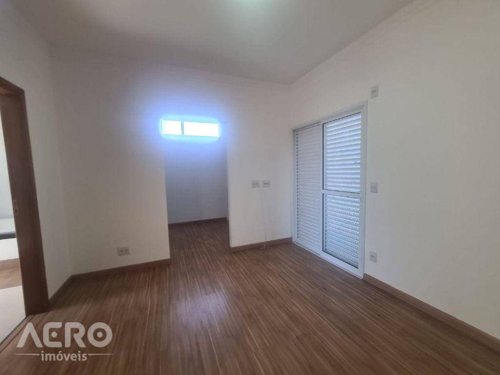 Casa de Condomínio à venda com 3 quartos, 256m² - Foto 2