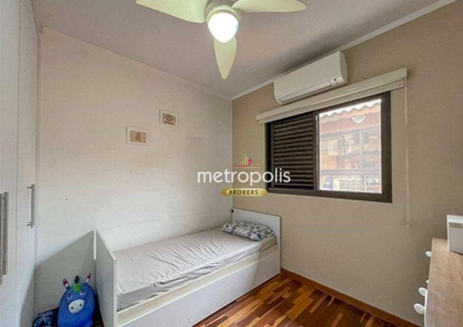 Casa à venda com 4 quartos, 240m² - Foto 13