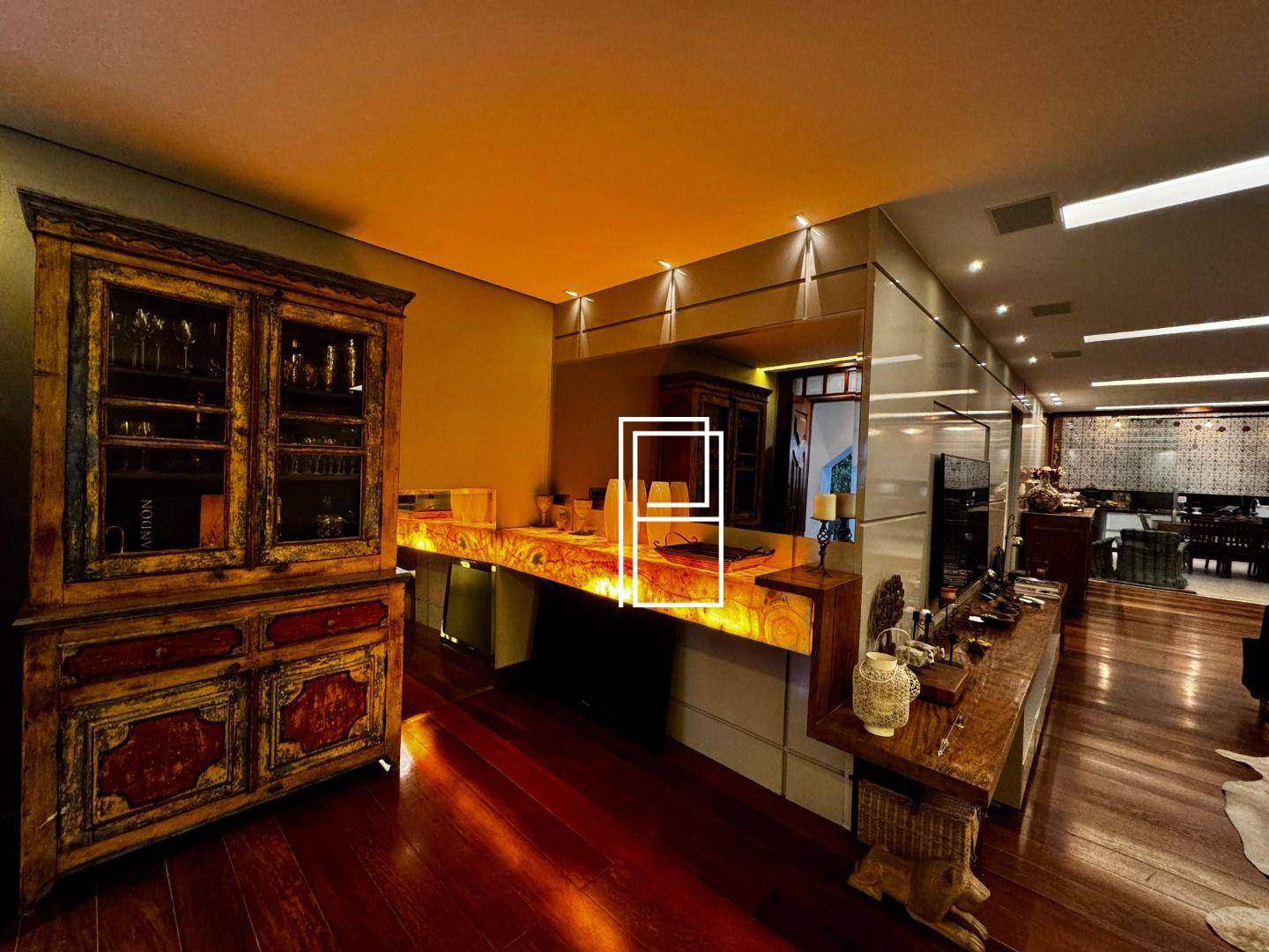 Casa à venda com 4 quartos, 300m² - Foto 13