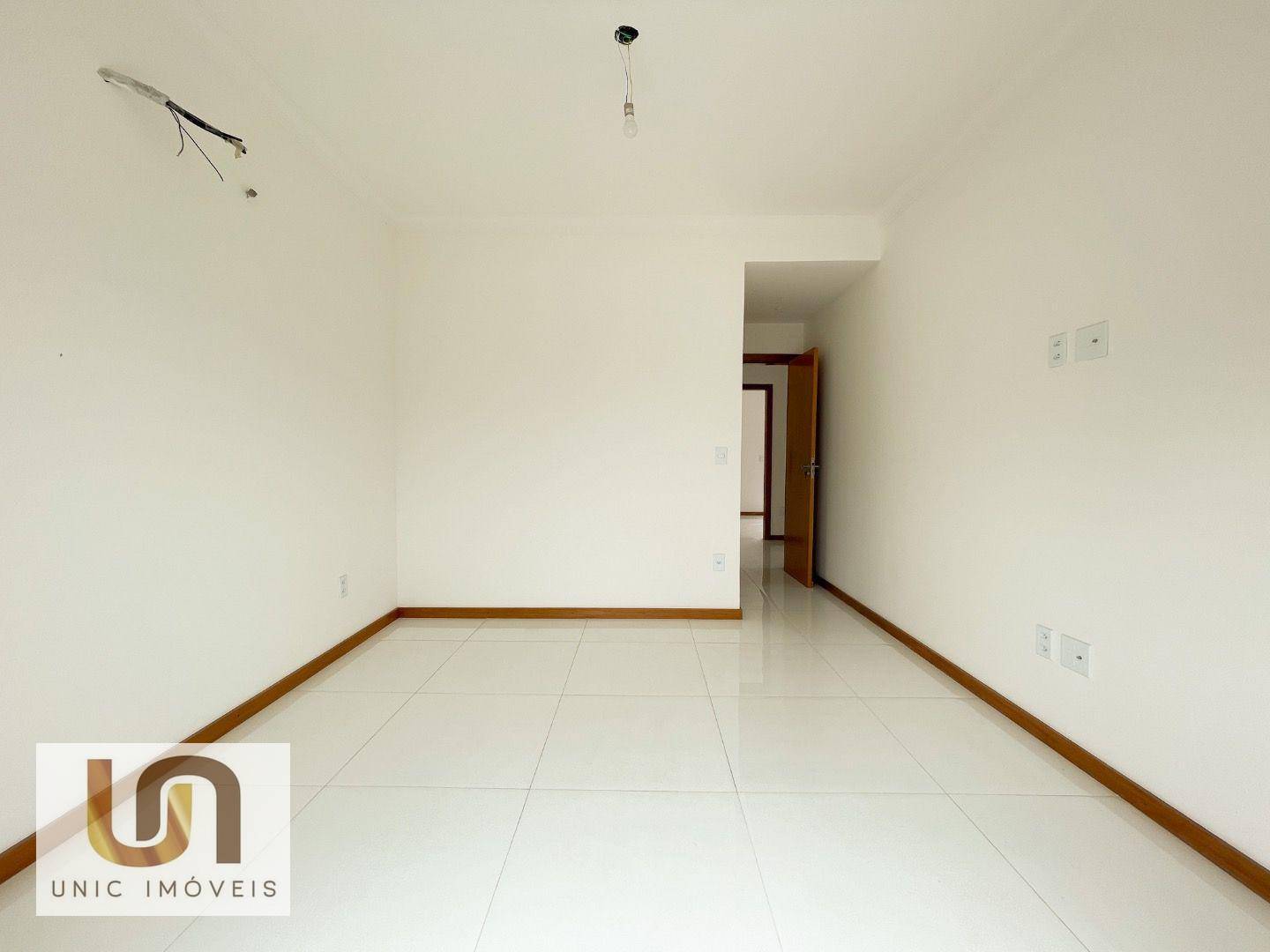 Casa de Condomínio à venda com 6 quartos, 267m² - Foto 16