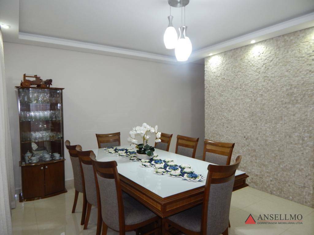 Casa à venda e aluguel com 2 quartos, 150m² - Foto 2