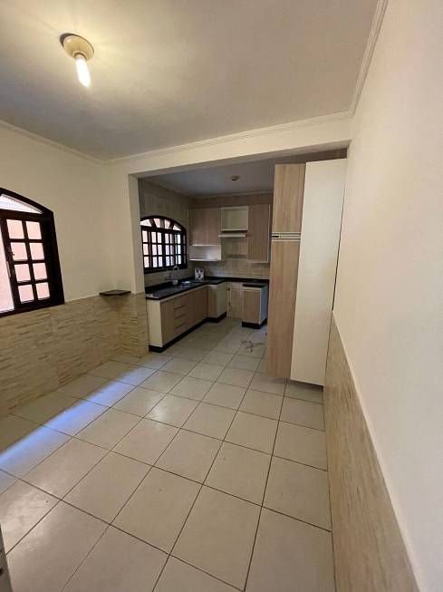 Sobrado para alugar com 3 quartos, 200m² - Foto 15