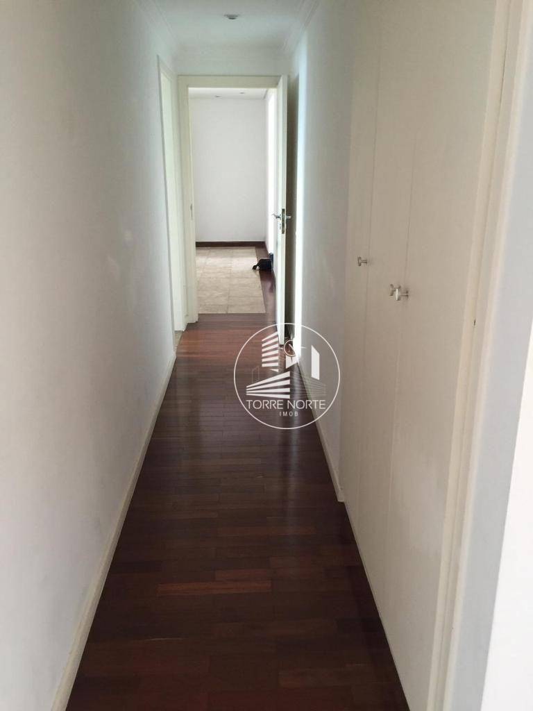 Apartamento para alugar com 3 quartos, 285m² - Foto 11