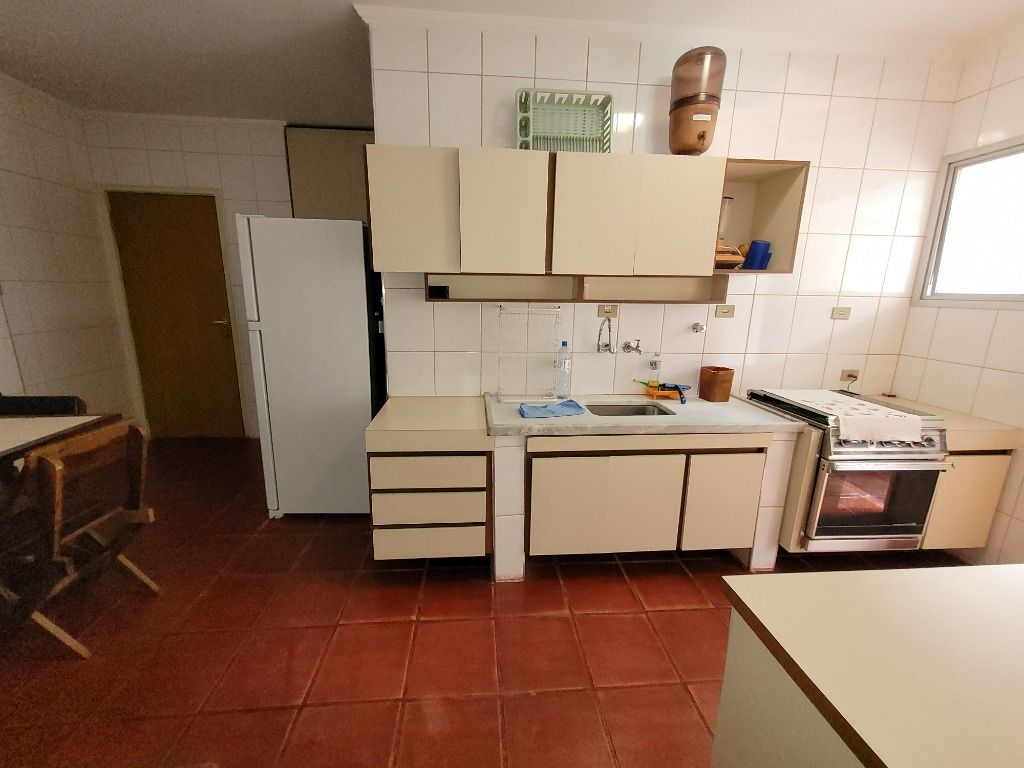 Apartamento à venda com 3 quartos, 120m² - Foto 17