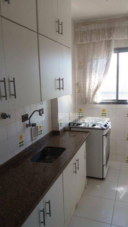 Apartamento à venda com 2 quartos, 57m² - Foto 14