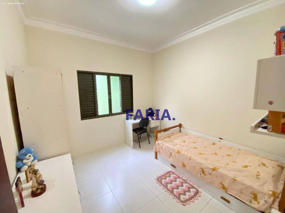 Casa à venda com 3 quartos, 140m² - Foto 12