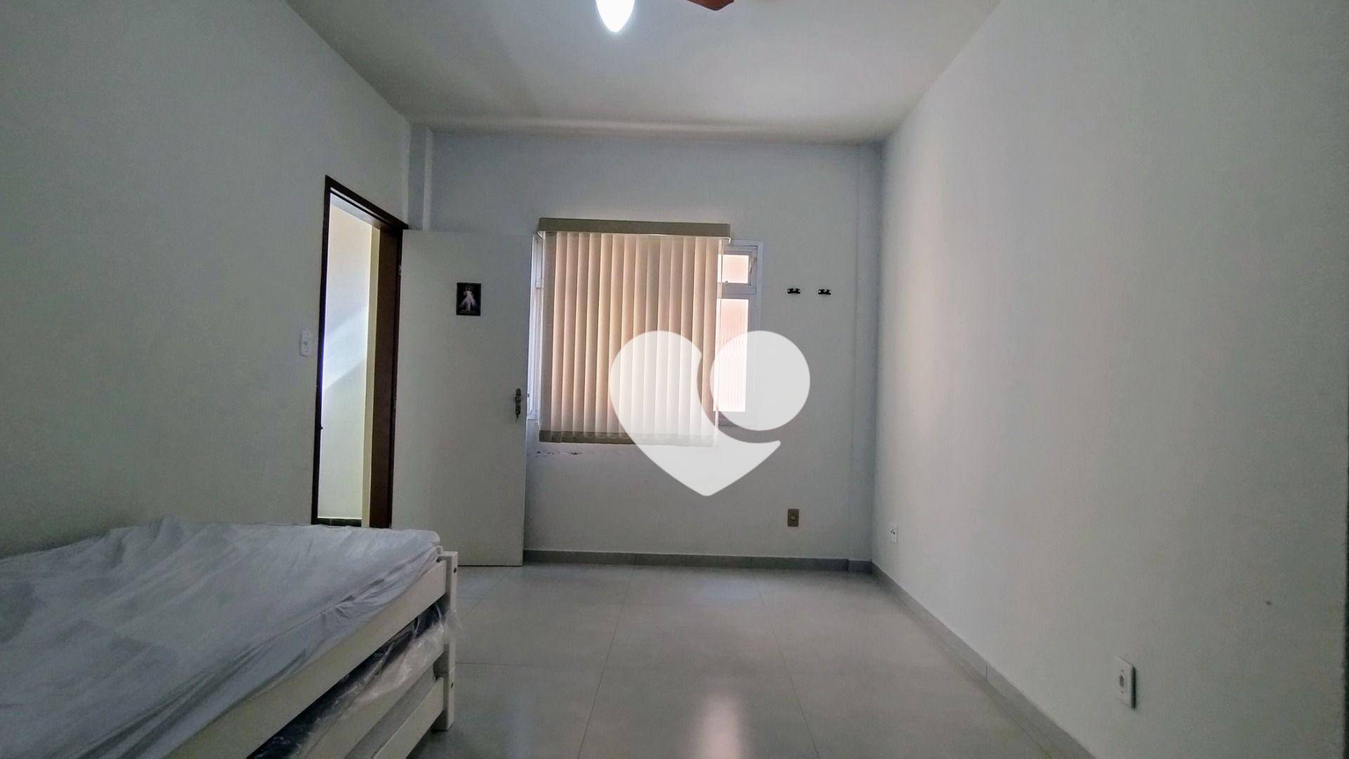 Apartamento à venda com 2 quartos, 65m² - Foto 9