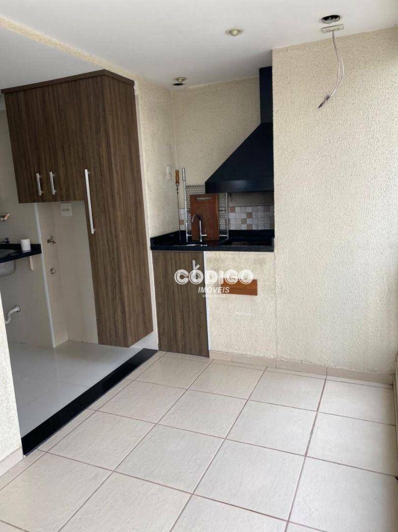 Apartamento à venda com 3 quartos, 83m² - Foto 11