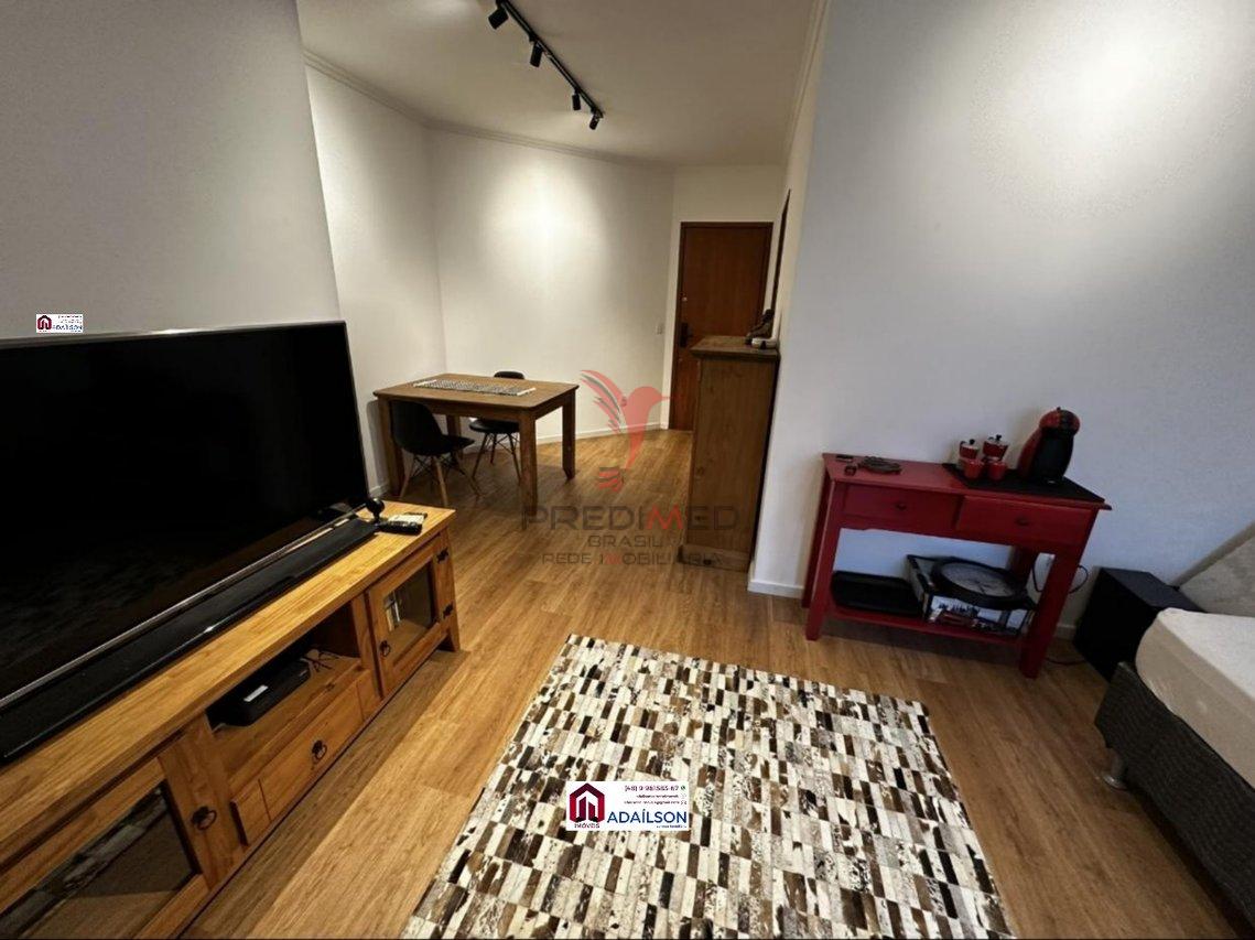 Apartamento à venda com 2 quartos, 70m² - Foto 2