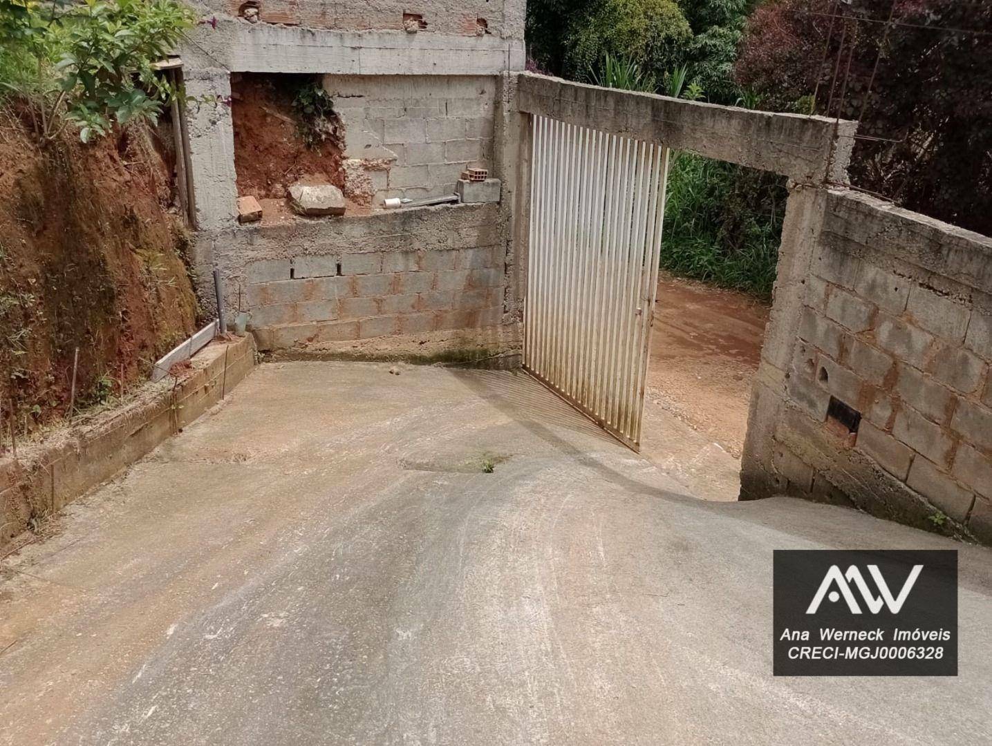 Casa à venda com 2 quartos, 60m² - Foto 2