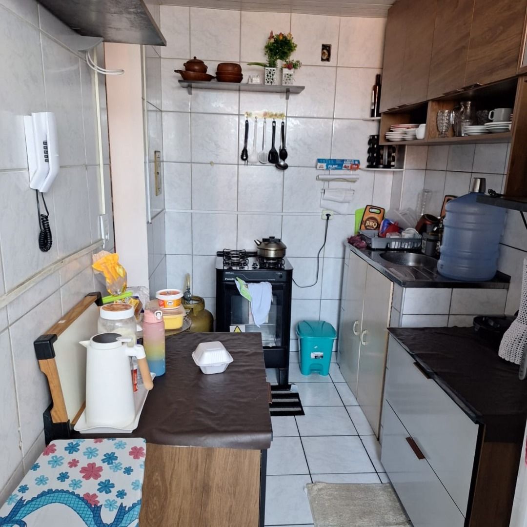 Apartamento à venda com 2 quartos, 45m² - Foto 4