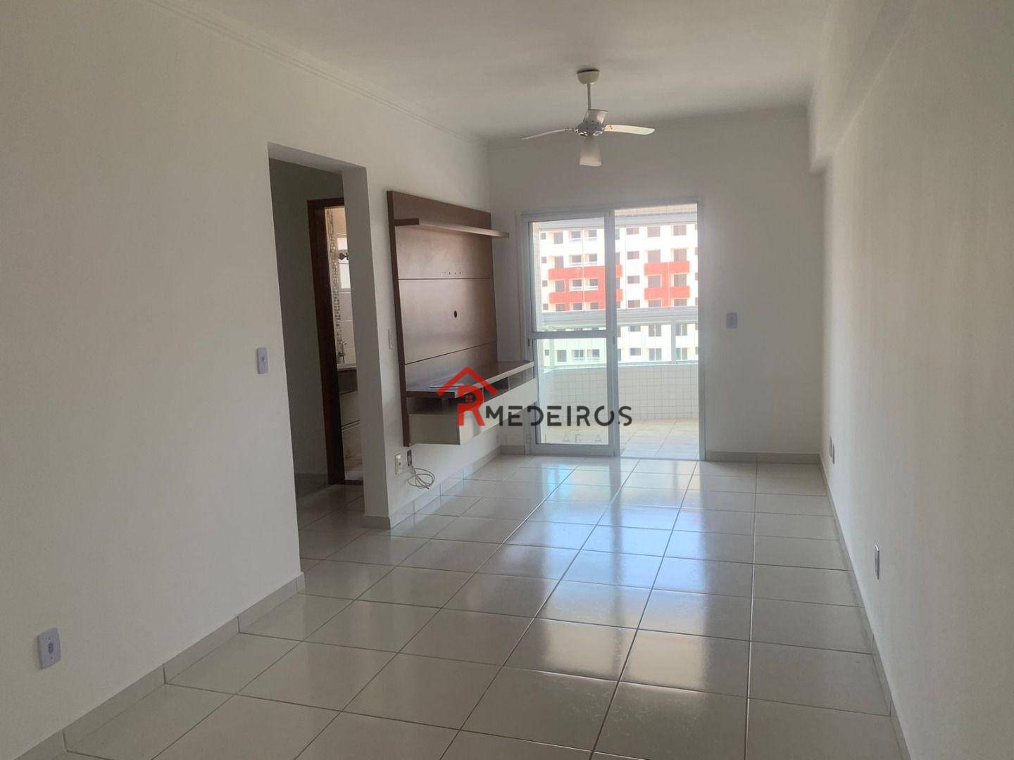 Apartamento à venda com 2 quartos, 75m² - Foto 3