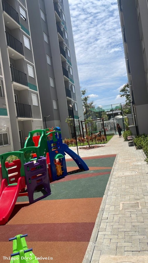 Apartamento à venda com 2 quartos, 37m² - Foto 11