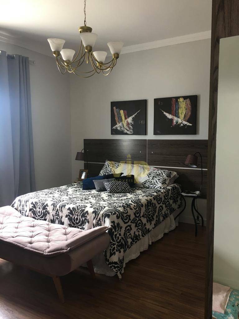 Casa à venda com 3 quartos, 200m² - Foto 9