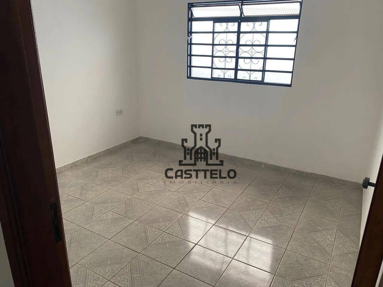 Casa à venda com 3 quartos, 110m² - Foto 4