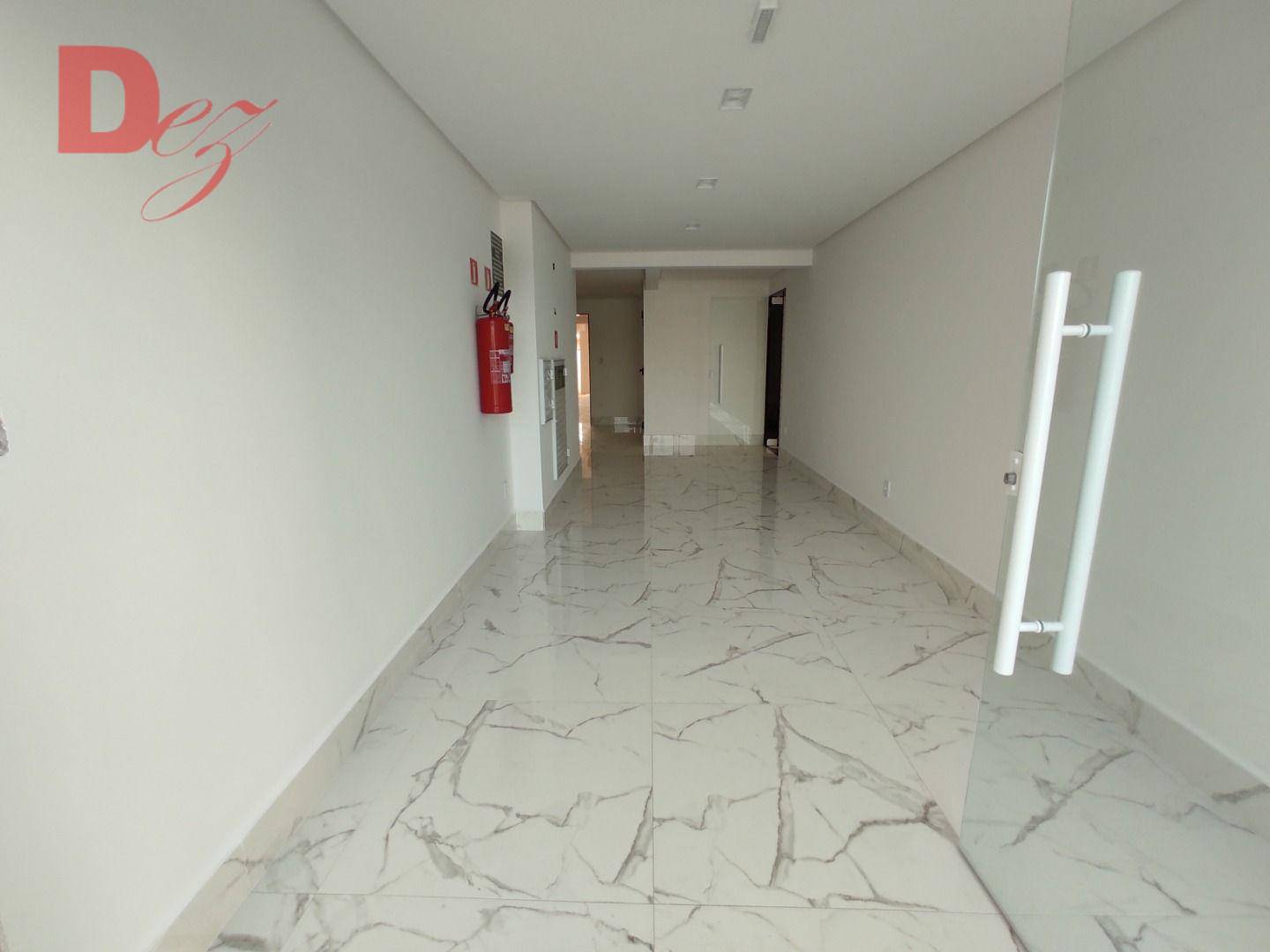 Apartamento à venda com 2 quartos, 78m² - Foto 5