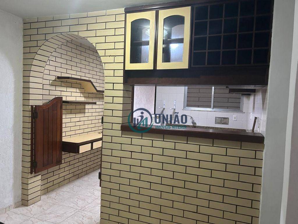 Casa de Condomínio à venda com 4 quartos, 200m² - Foto 5