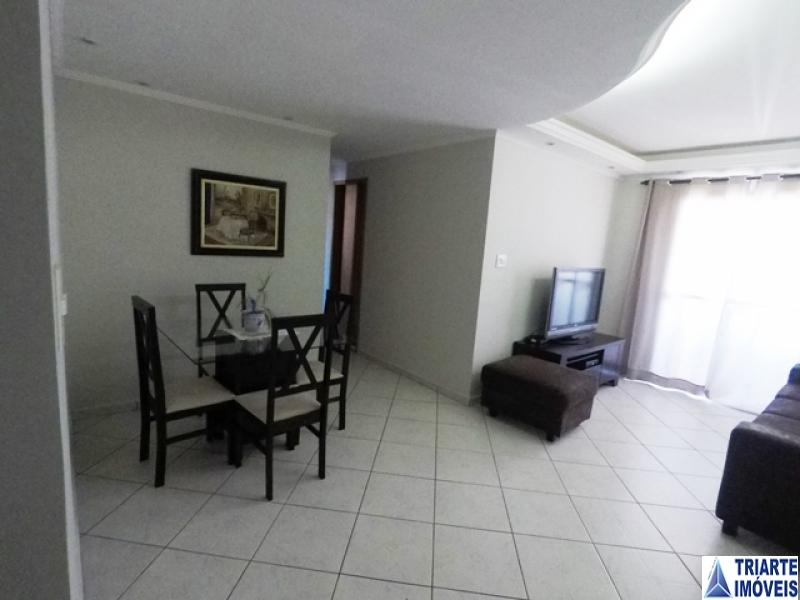 Apartamento à venda com 3 quartos, 67m² - Foto 1