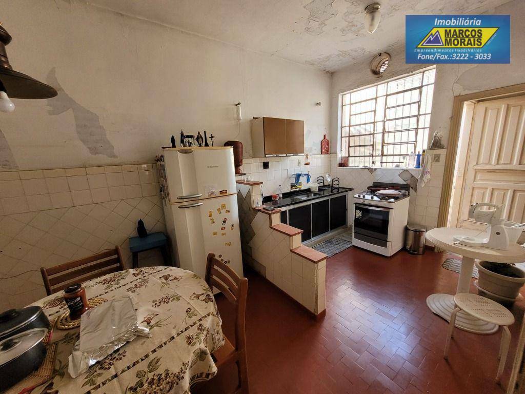 Casa à venda com 2 quartos, 164m² - Foto 13