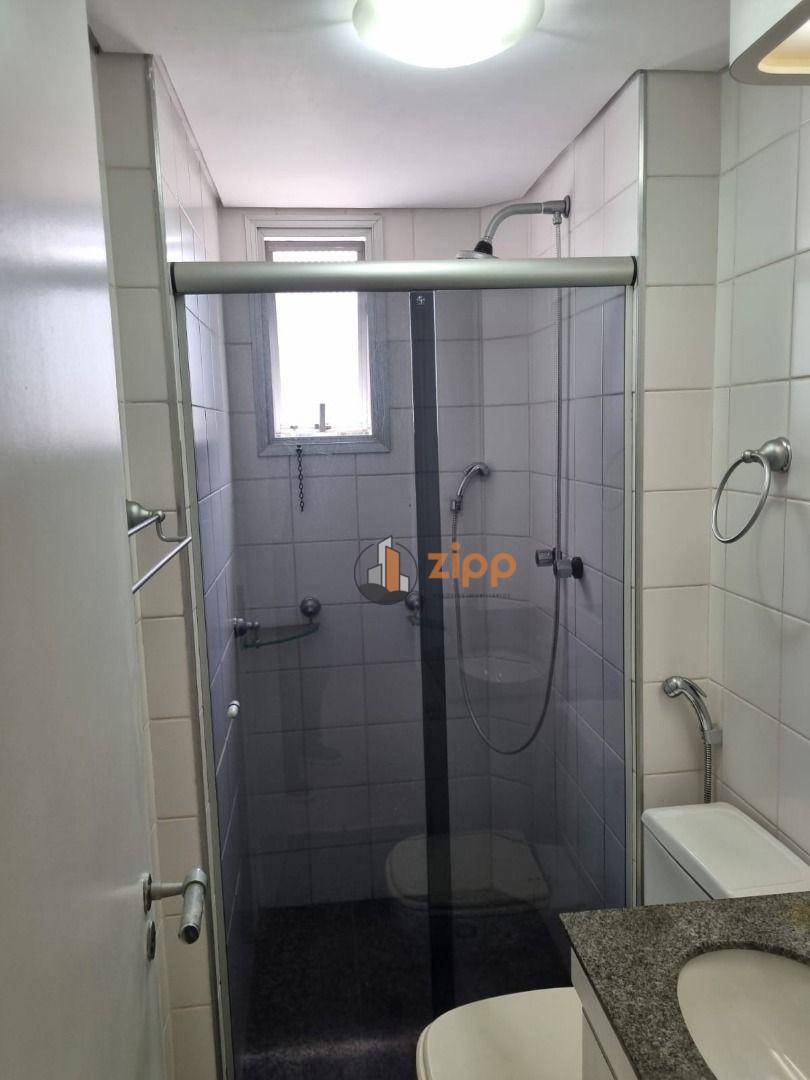 Apartamento para alugar com 3 quartos, 90m² - Foto 17