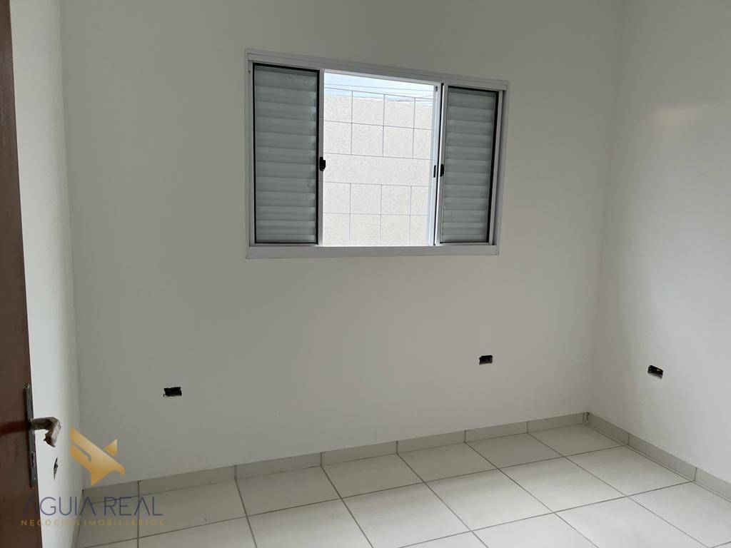 Casa à venda com 2 quartos, 50m² - Foto 10