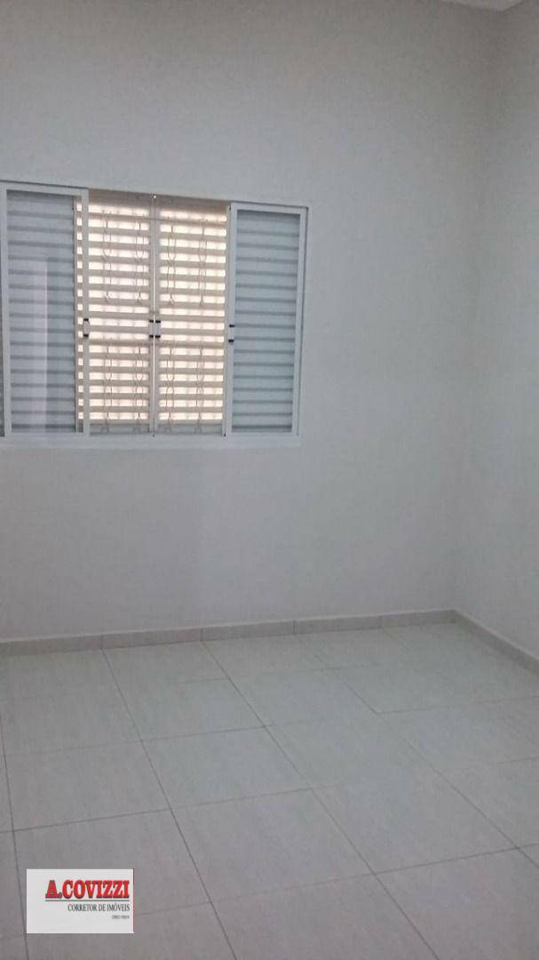 Casa à venda com 4 quartos, 210m² - Foto 9