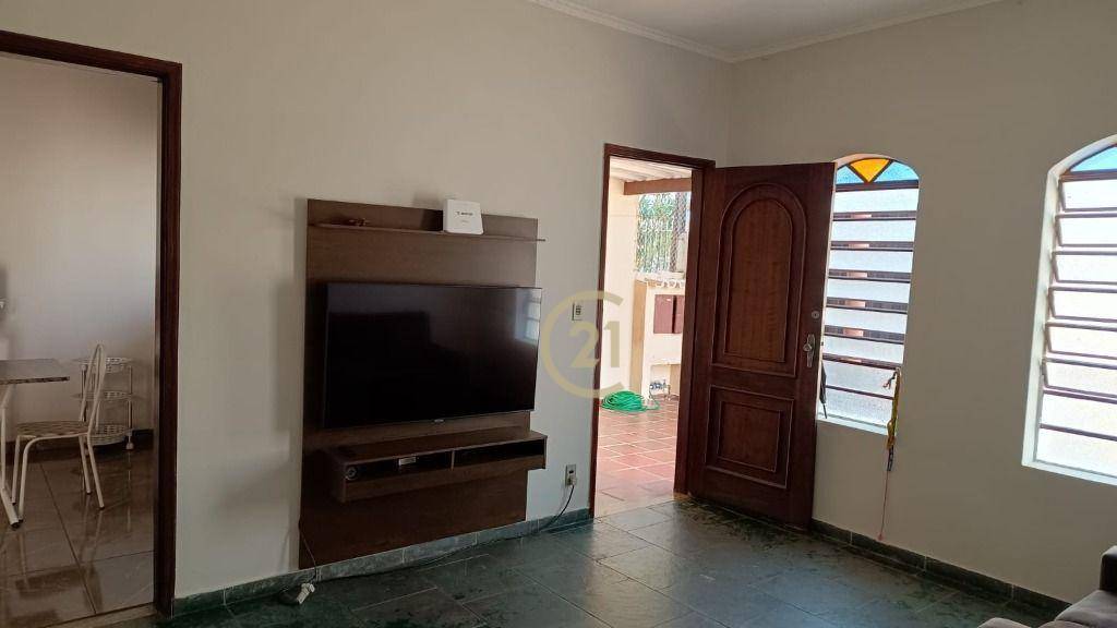 Casa à venda com 2 quartos, 81m² - Foto 5