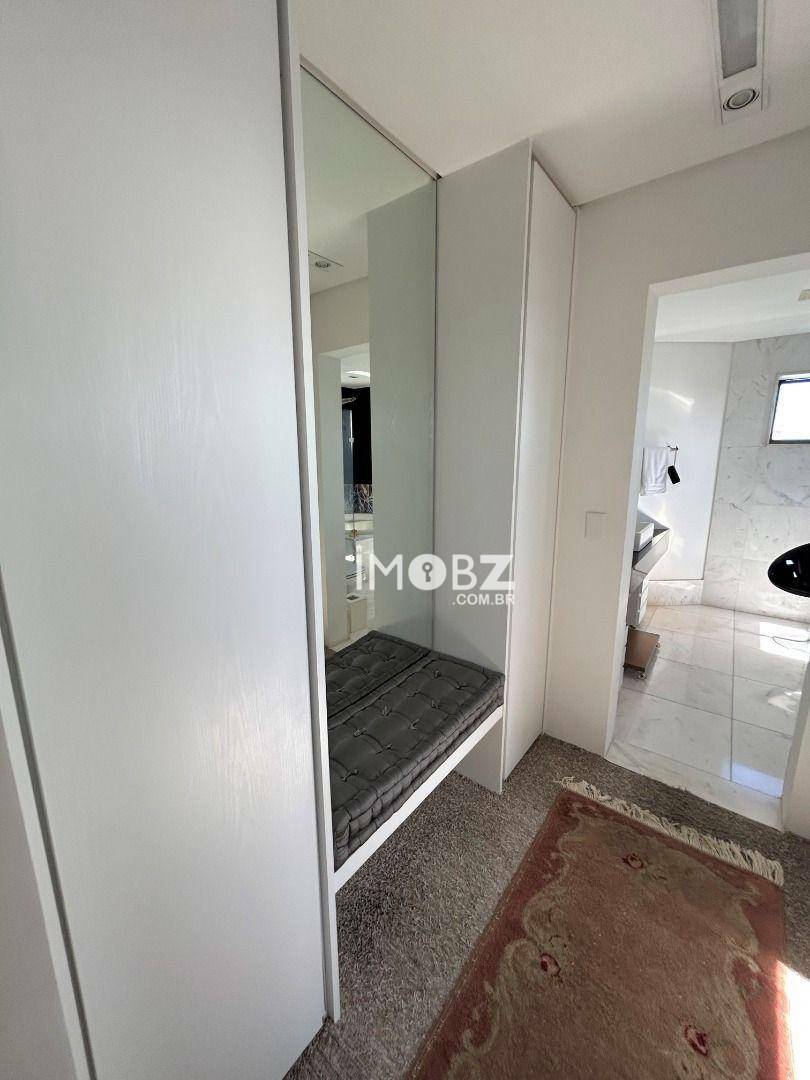 Apartamento à venda com 3 quartos, 270m² - Foto 27