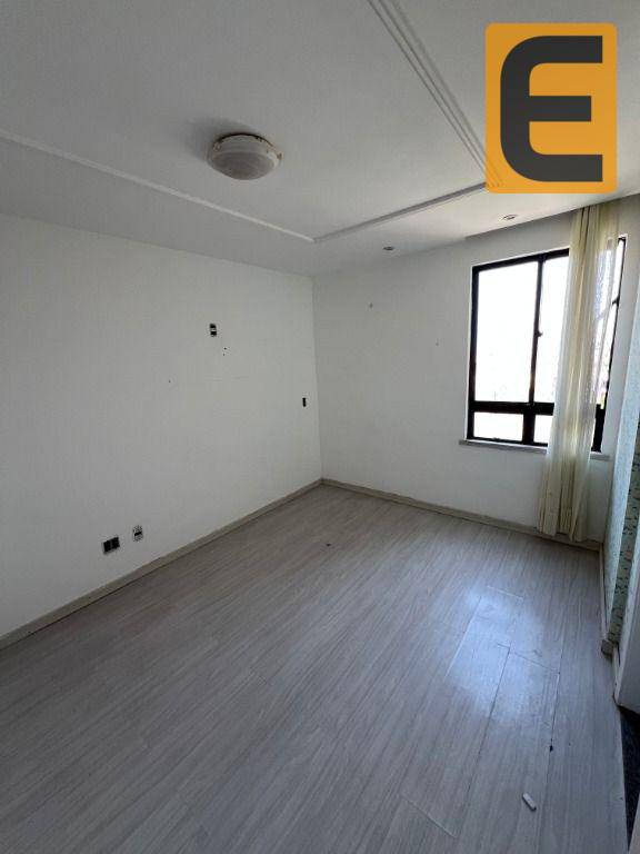 Apartamento à venda com 3 quartos, 128m² - Foto 11