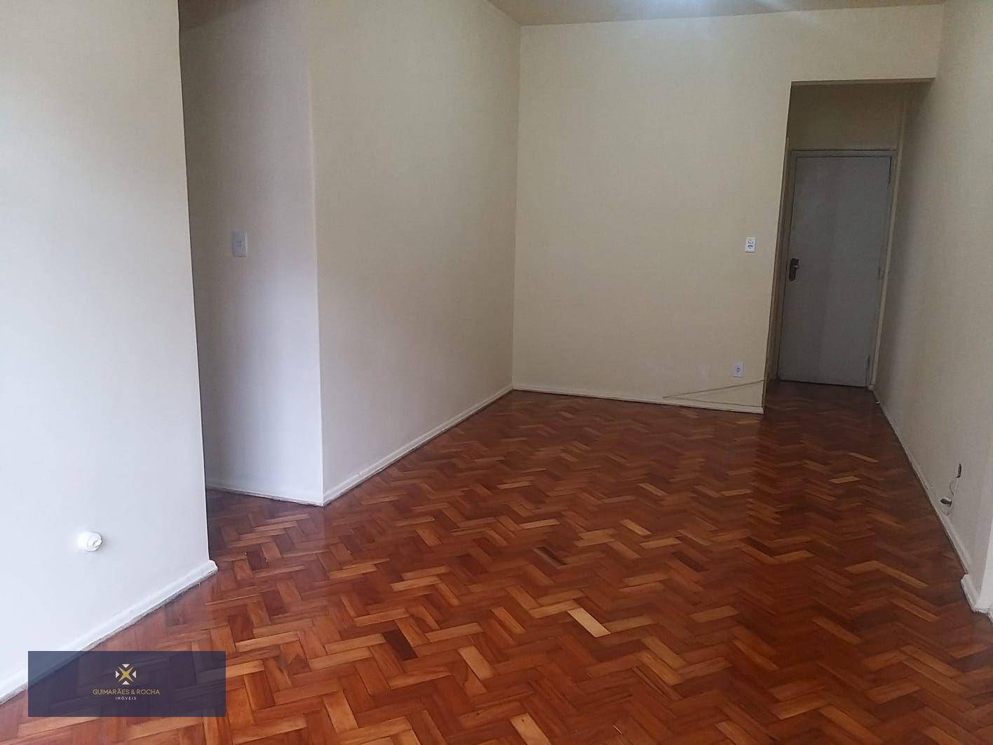 Apartamento para alugar com 3 quartos, 120m² - Foto 16