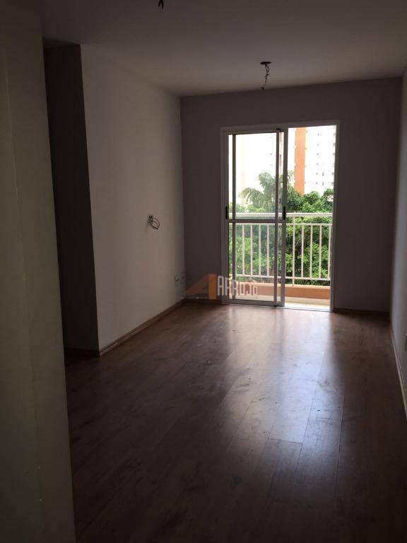 Apartamento à venda com 3 quartos, 62m² - Foto 7