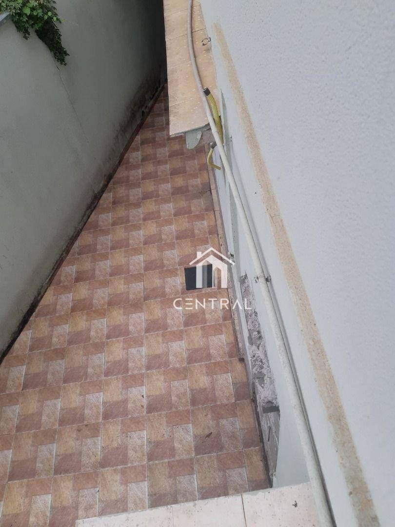 Sobrado à venda com 4 quartos, 150m² - Foto 17