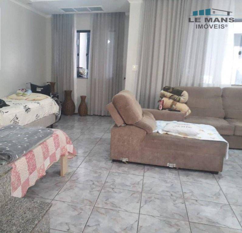 Casa à venda com 3 quartos, 175m² - Foto 2