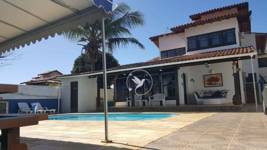 Casa à venda com 6 quartos, 260m² - Foto 6