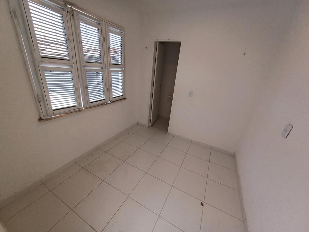 Casa para alugar com 3 quartos, 200m² - Foto 19