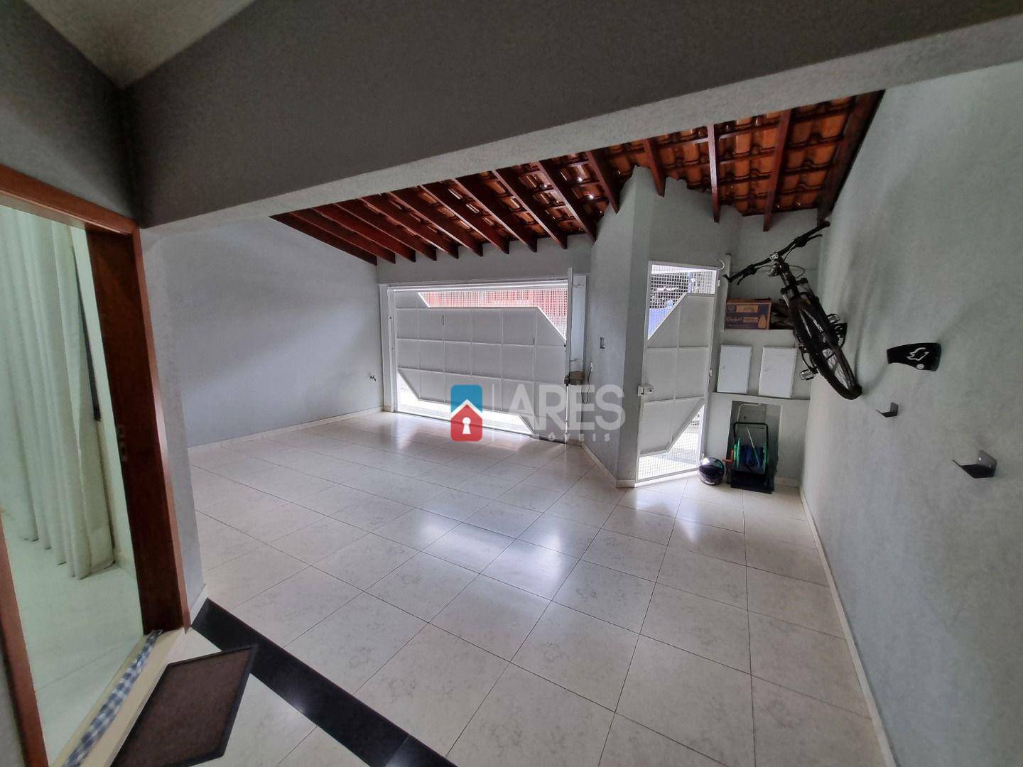 Casa à venda com 2 quartos, 91m² - Foto 2