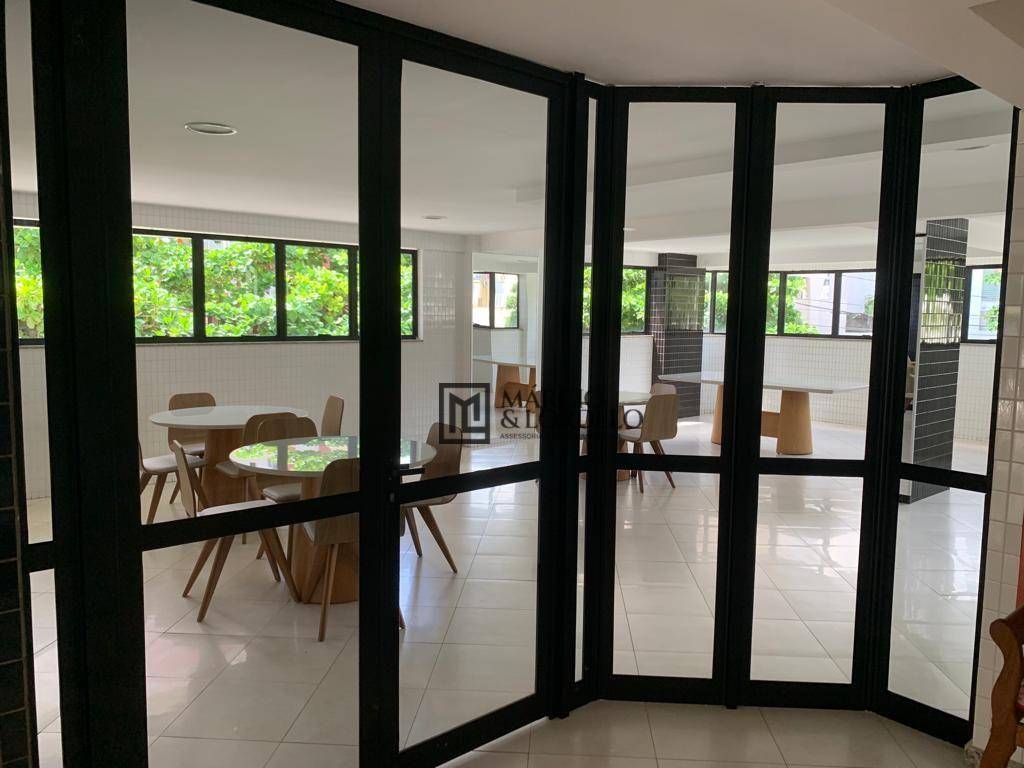 Apartamento à venda com 2 quartos, 72m² - Foto 1