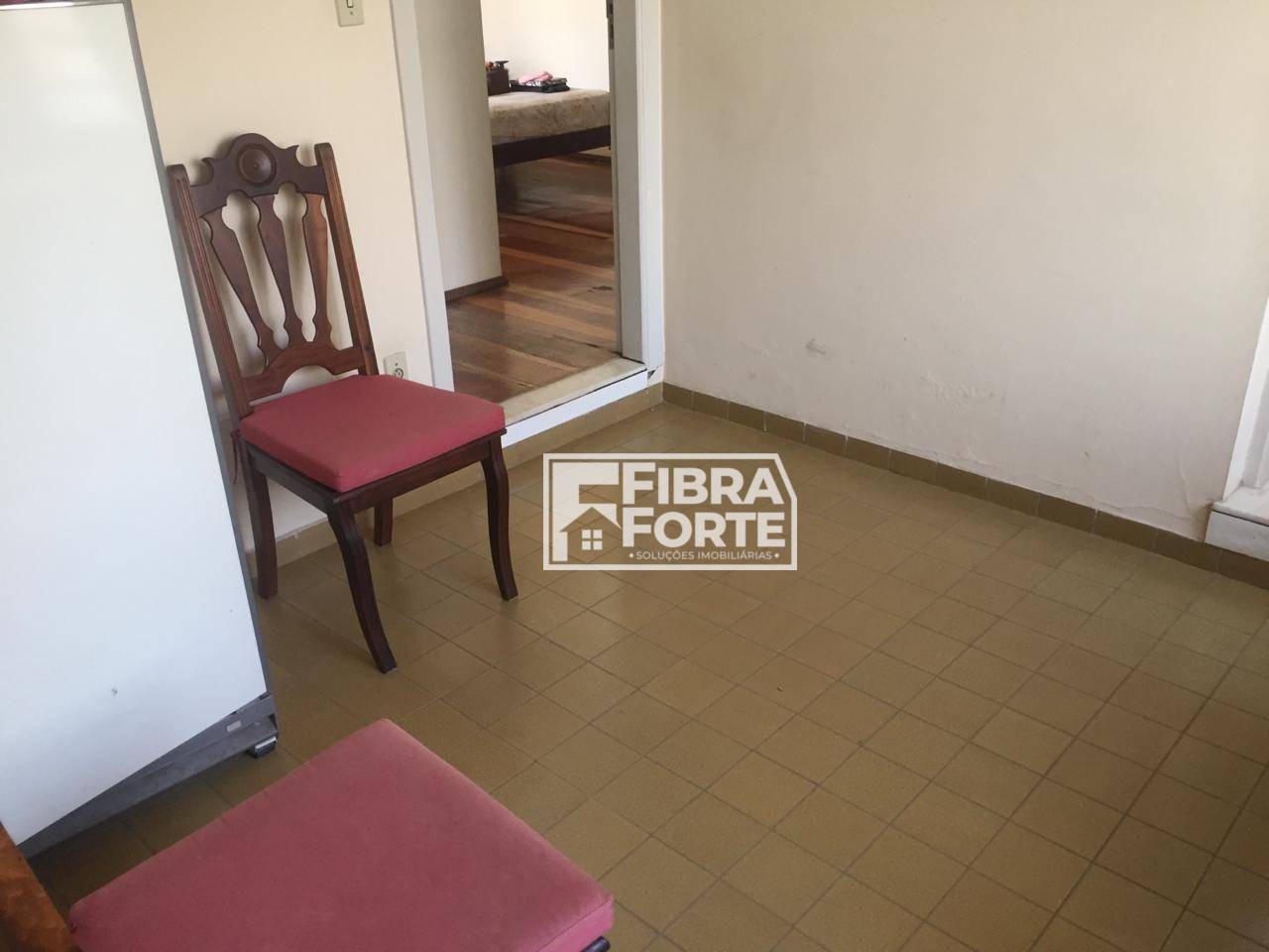 Casa à venda com 4 quartos, 190m² - Foto 18