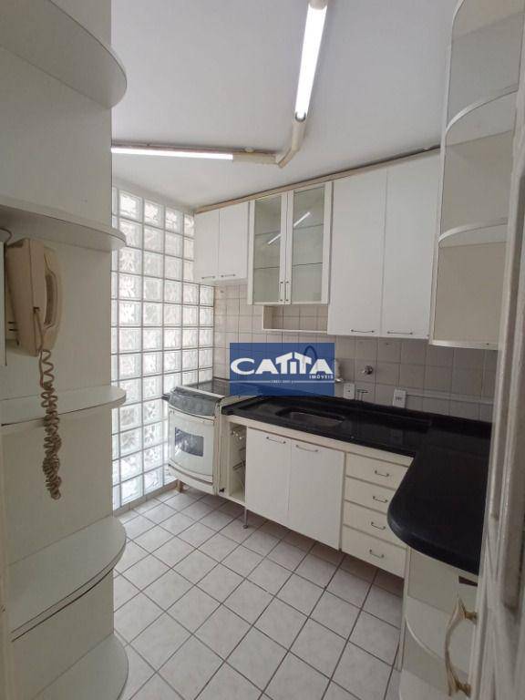 Apartamento à venda com 2 quartos, 65m² - Foto 2